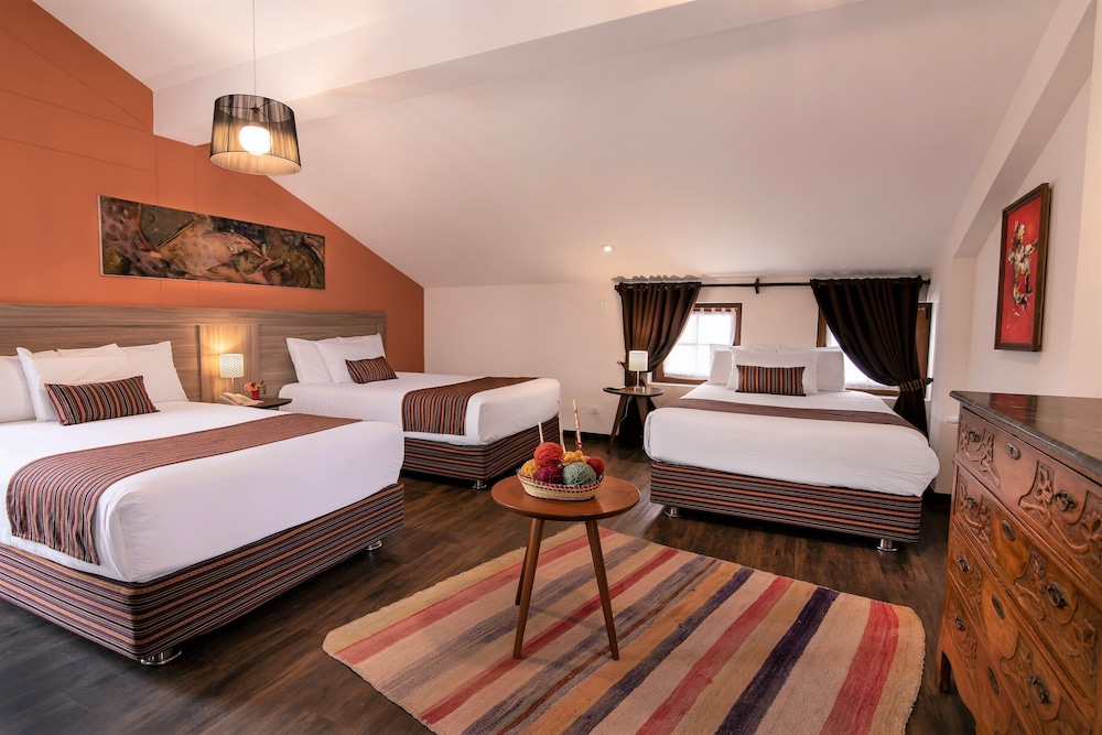 ROOM, TRIPLE
