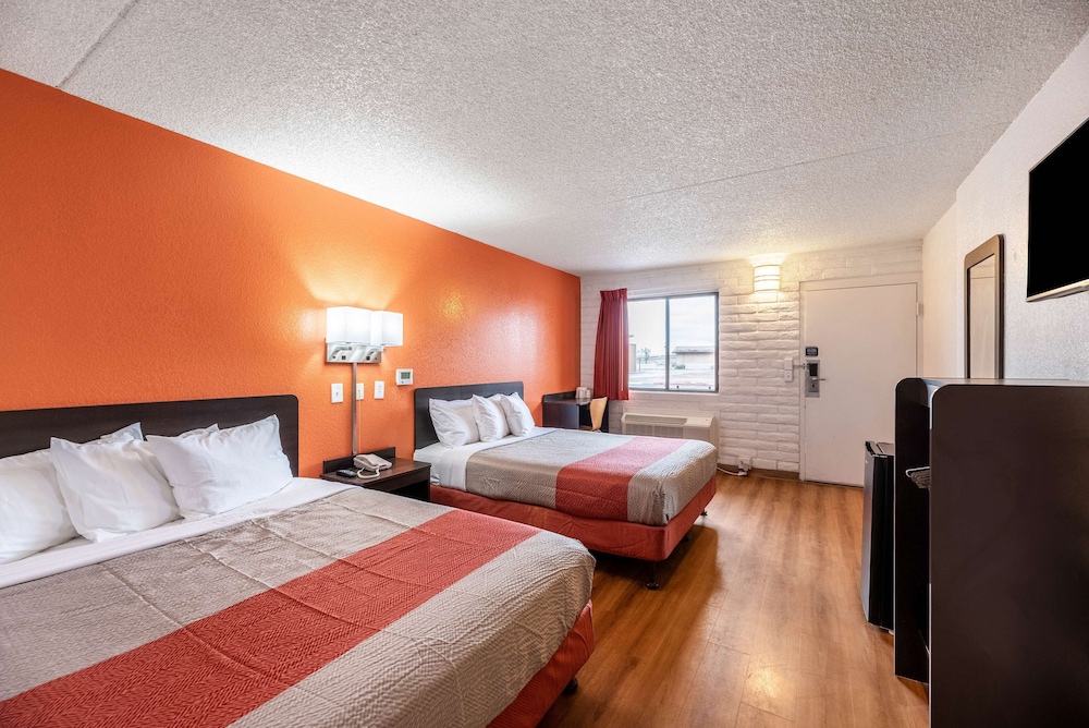 Motel6 Eloy, AZ - Casa Grande 24/60