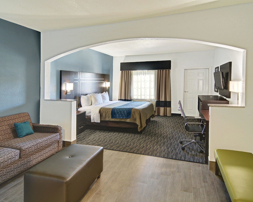 Spark by Hilton Galveston 30/31