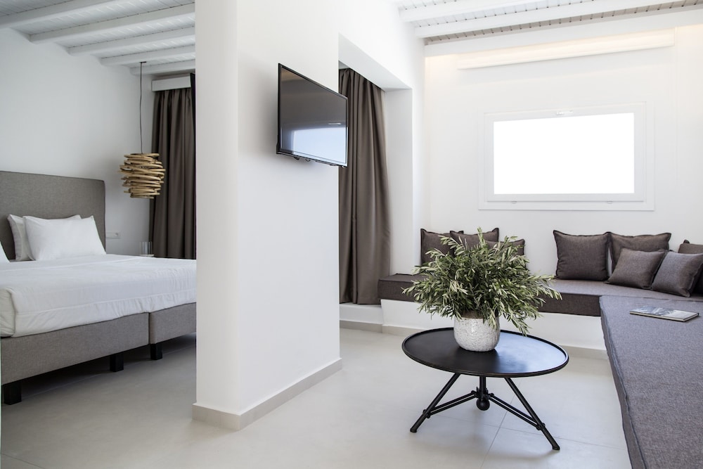 Ftelia Bay Boutique Hotel 34/36