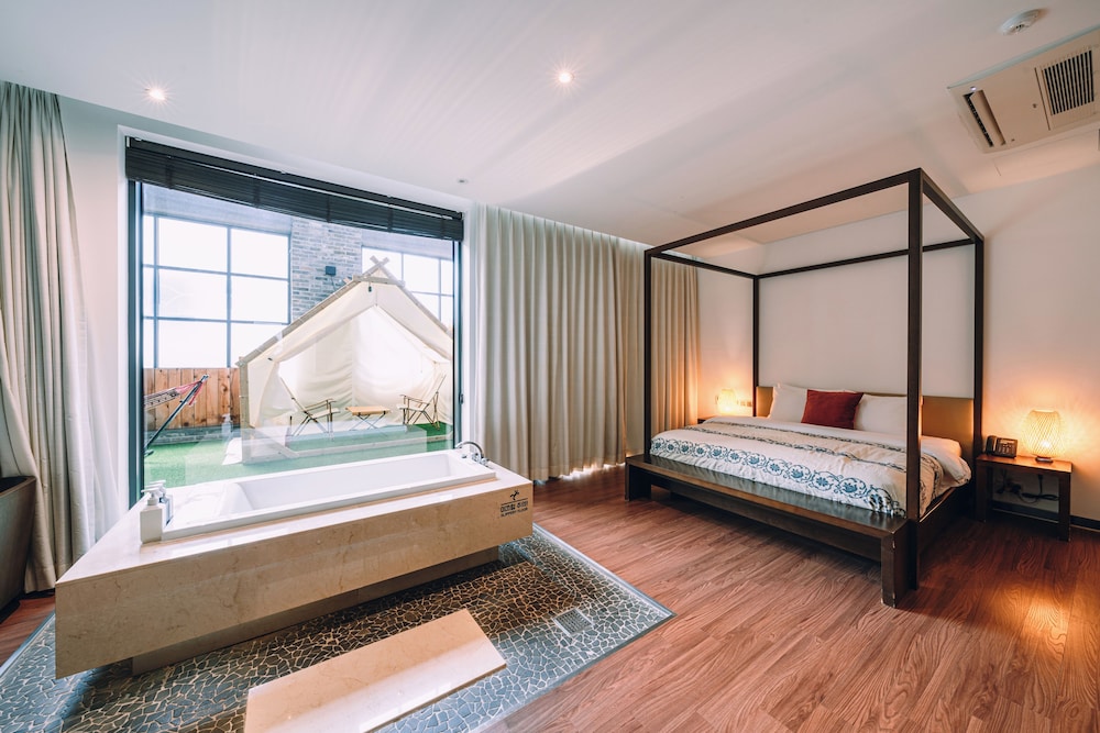Garden Suite