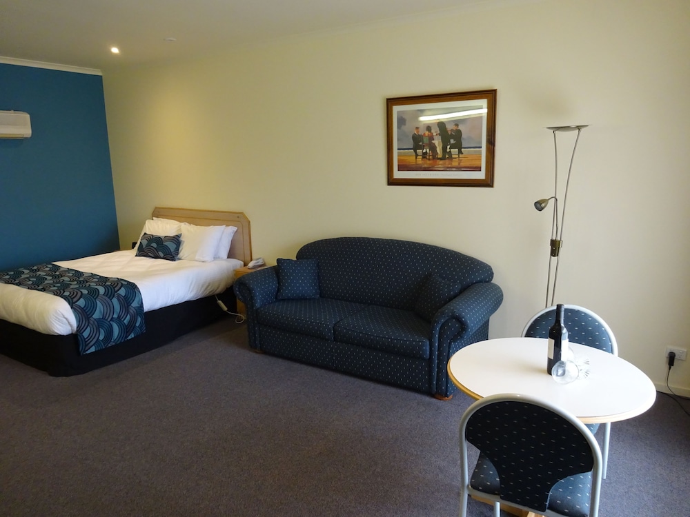 Victoria Lodge Motor Inn And Apartments 34/51