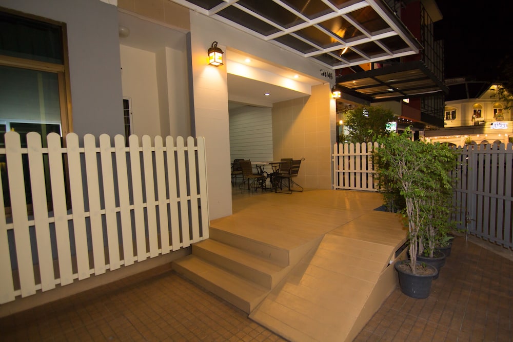 Prajaktra City Hostel 32/45