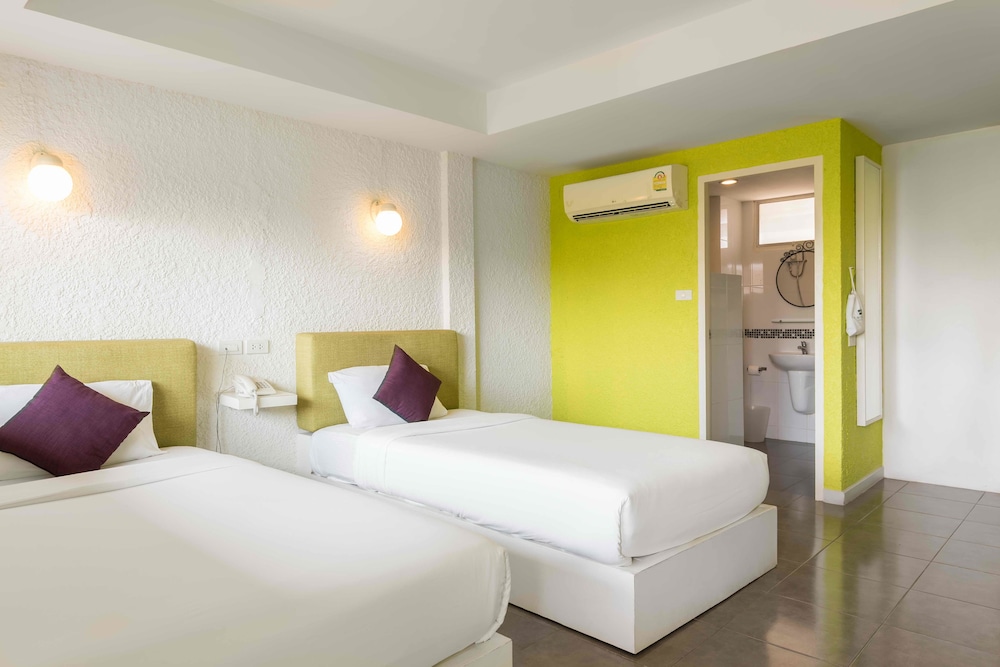 Lantana Pattaya Hotel And Resort 11/76