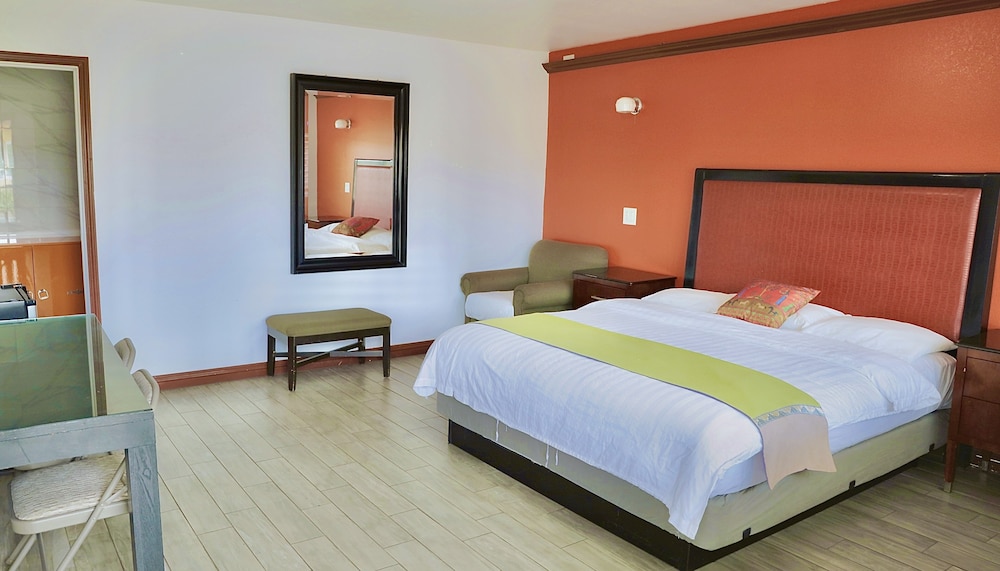 Norwalk inn & suites 5/39