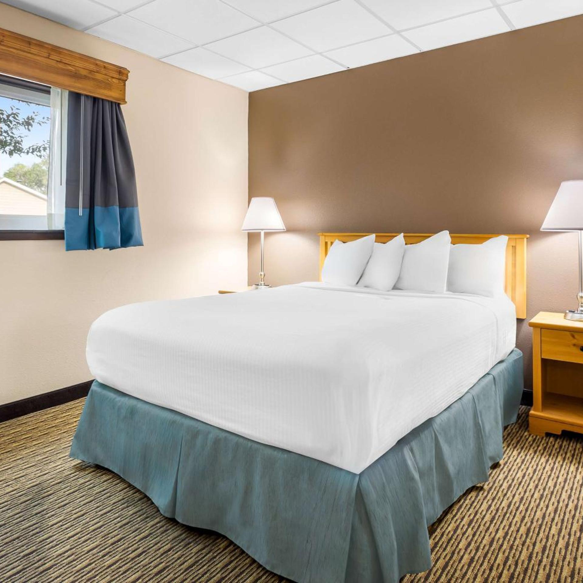 2 Bedrooms, Suite, Queen Bed, Ground Floor
