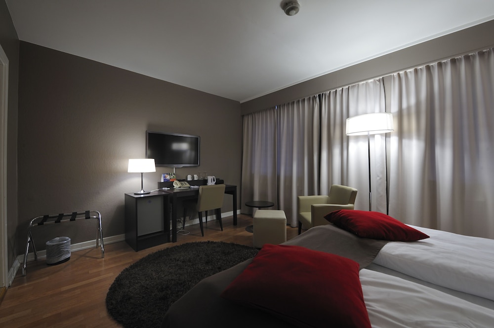 Quality Hotel Grand Royal 11/39