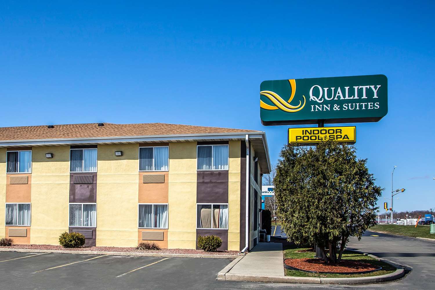 Quality Inn And Suites West Bend 1/17