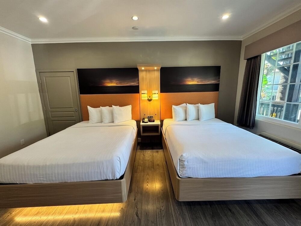 Granada Inn 13/53