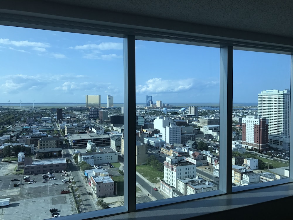 Boardwalk Resorts at Atlantic Palace 13/34