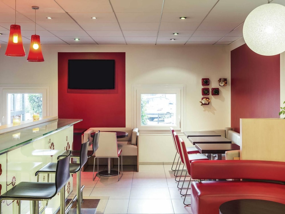 ibis Epinay sur seine Gennevilliers 64/72