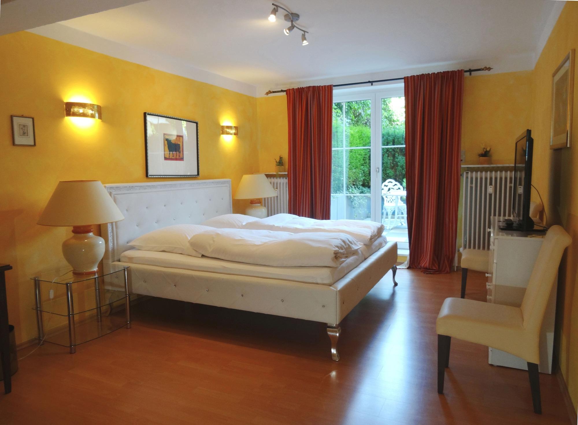 Deluxe, Suite