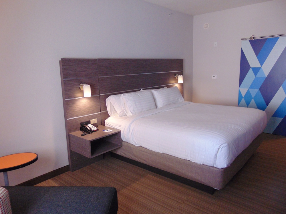 Holiday Inn Express Suites Boynton Beach West 19/71