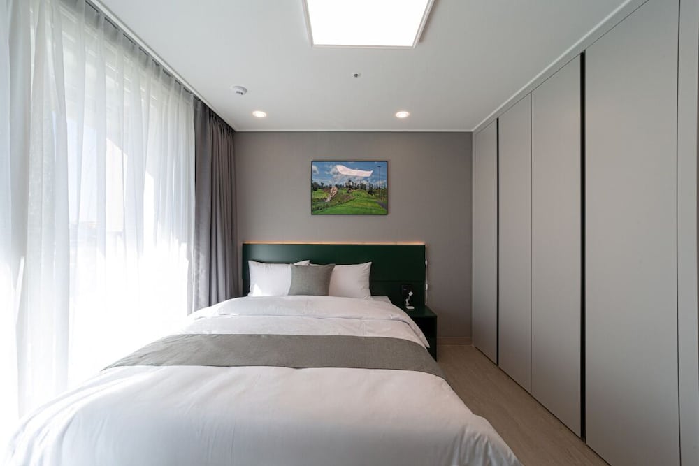 BELLA, JUNIOR SUITE