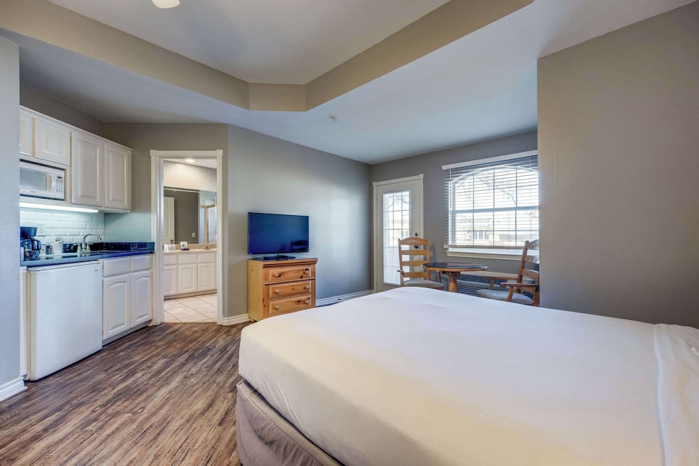 Tanglewood Resort on Lake Texoma, Ascend Hotel Collection 10/50