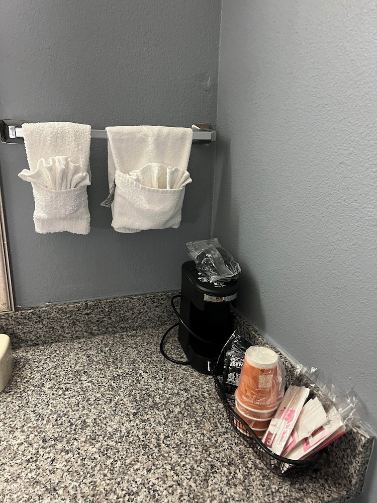 Quality Inn Elkton -St. Augustine South 27/53