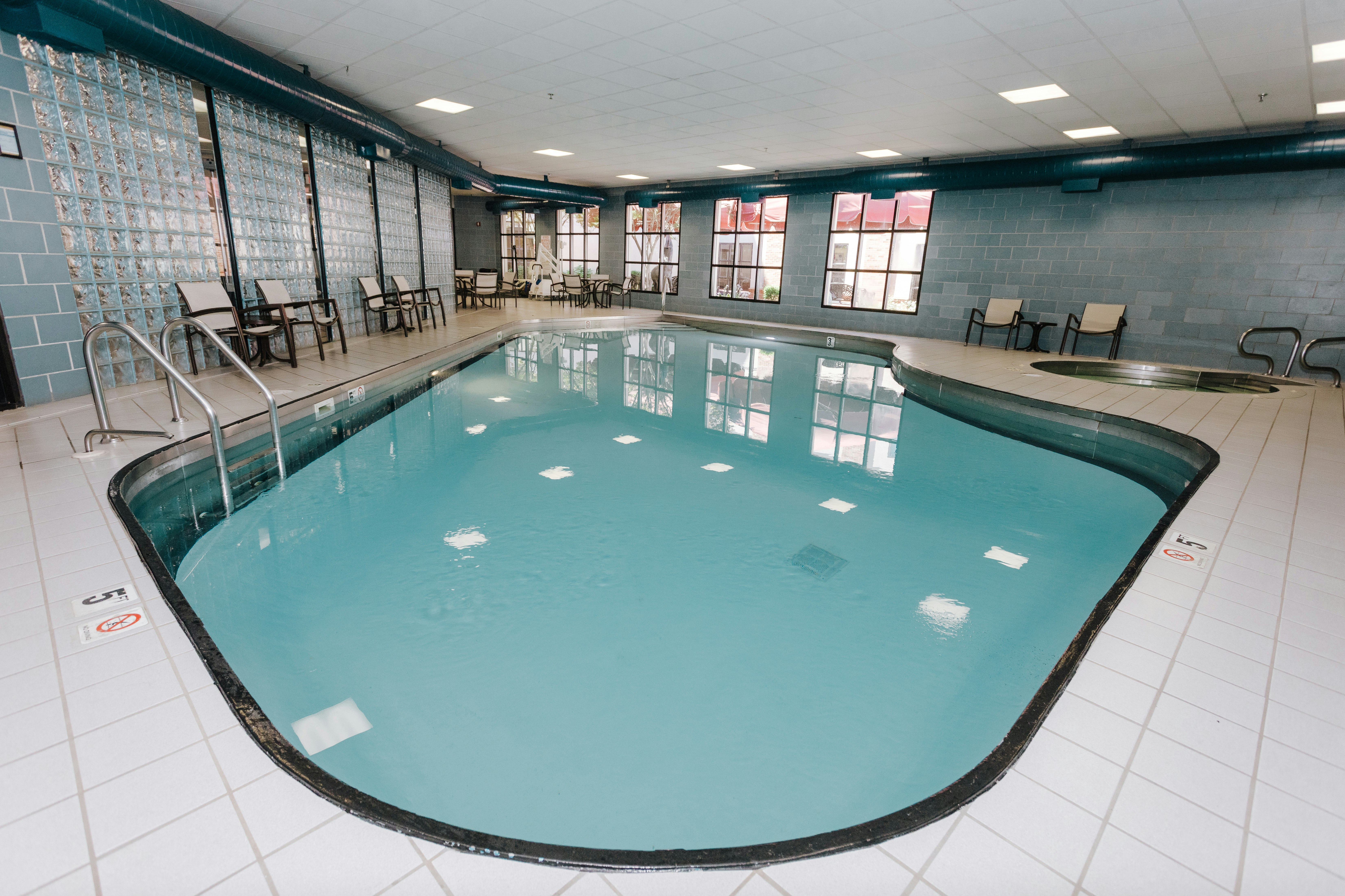 Doubletree By Hilton Bloomington 39/76