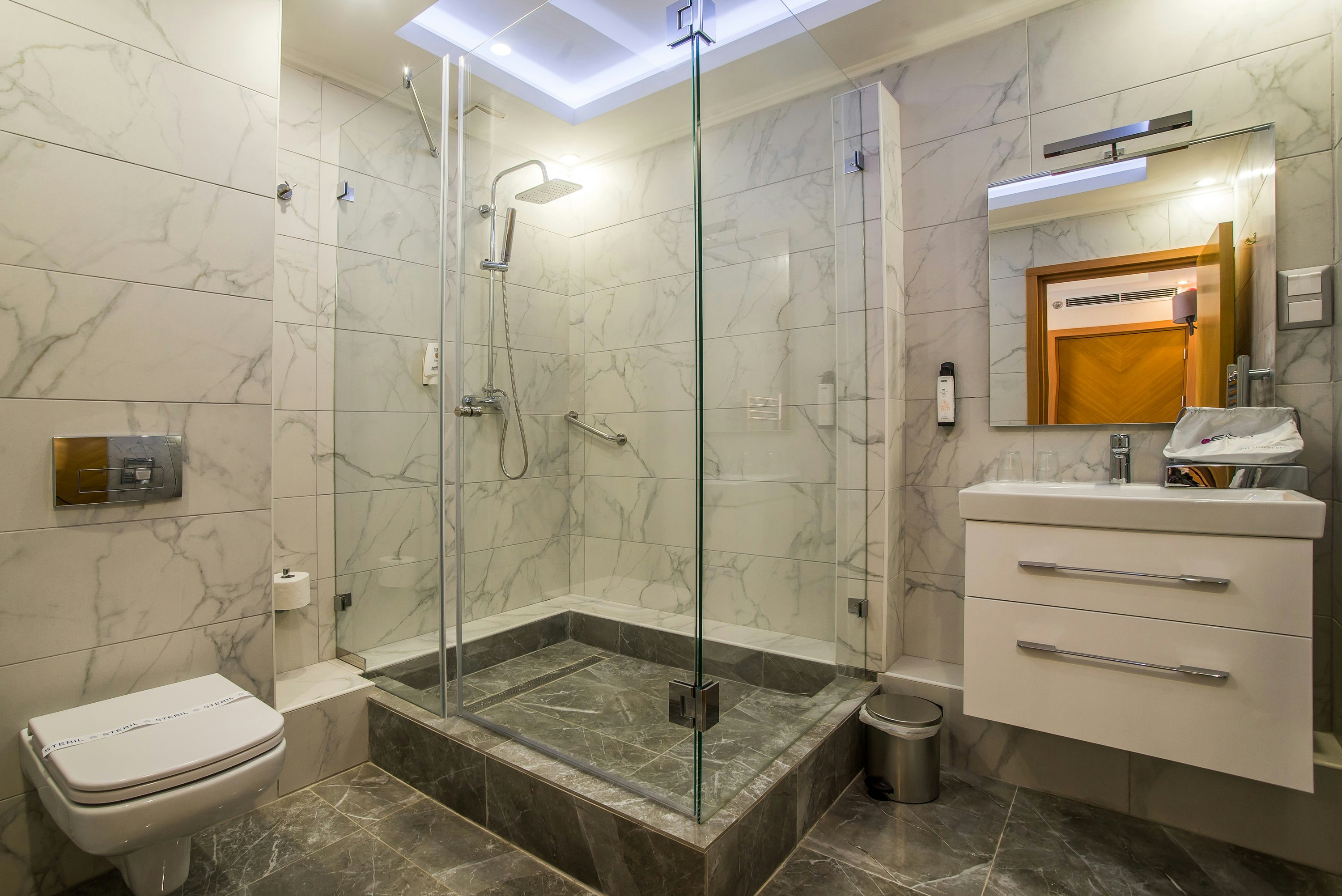 Marmara Hotel 42/46