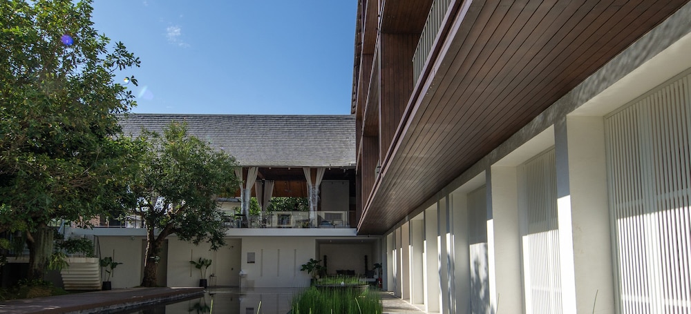 Arun Khiri Chiang Mai 3/30