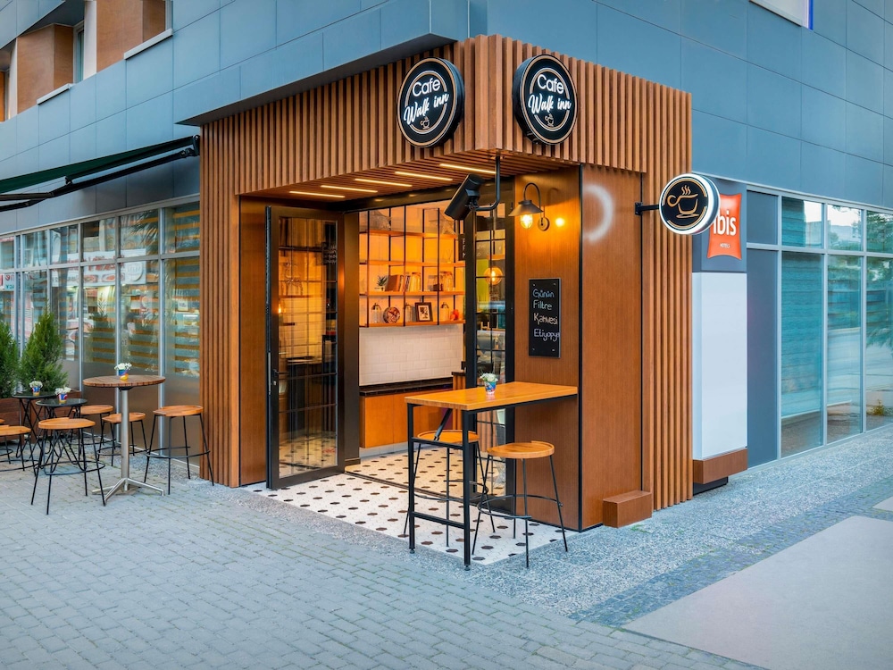 Ibis Izmir Alsancak 5/46