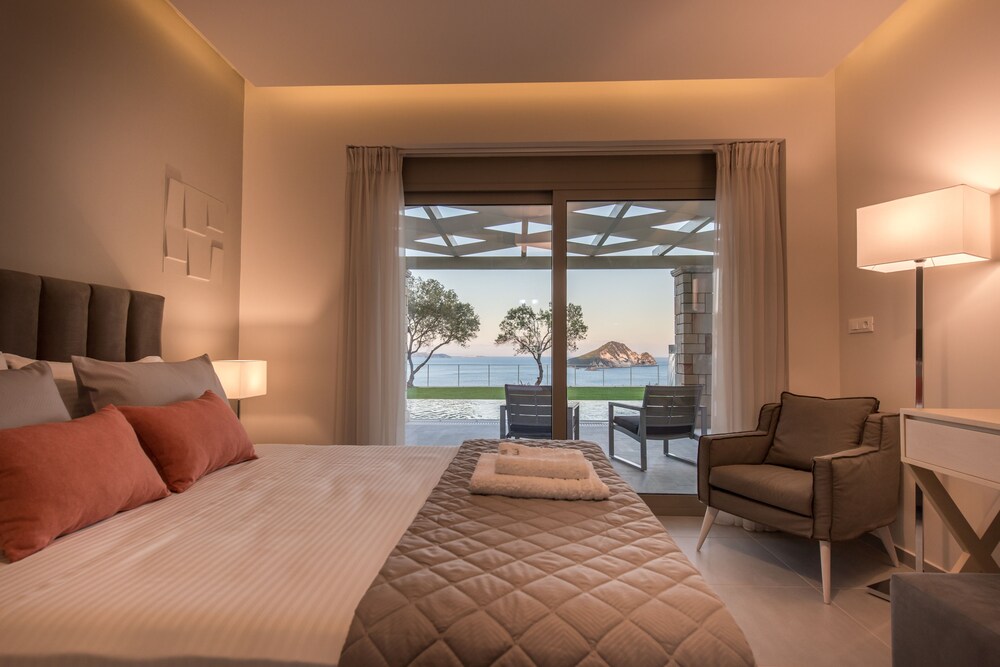 Artina Luxury Villa 11/50