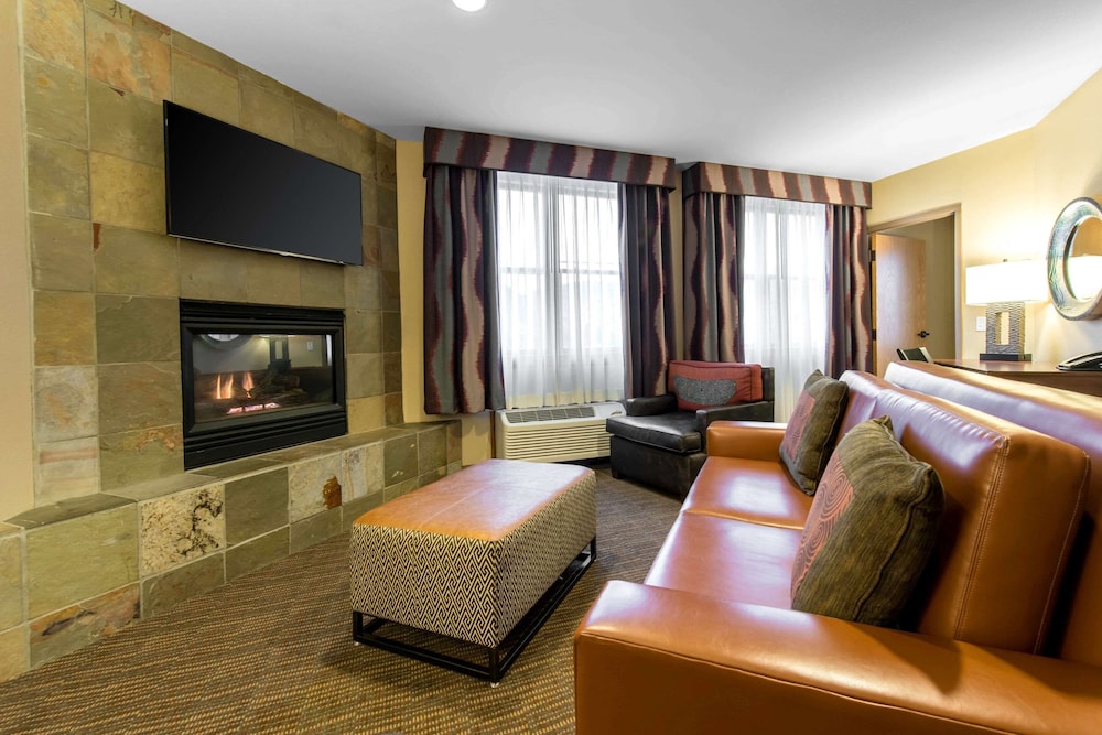 The Golden Hotel, an Ascend Collection Hotel 24/45