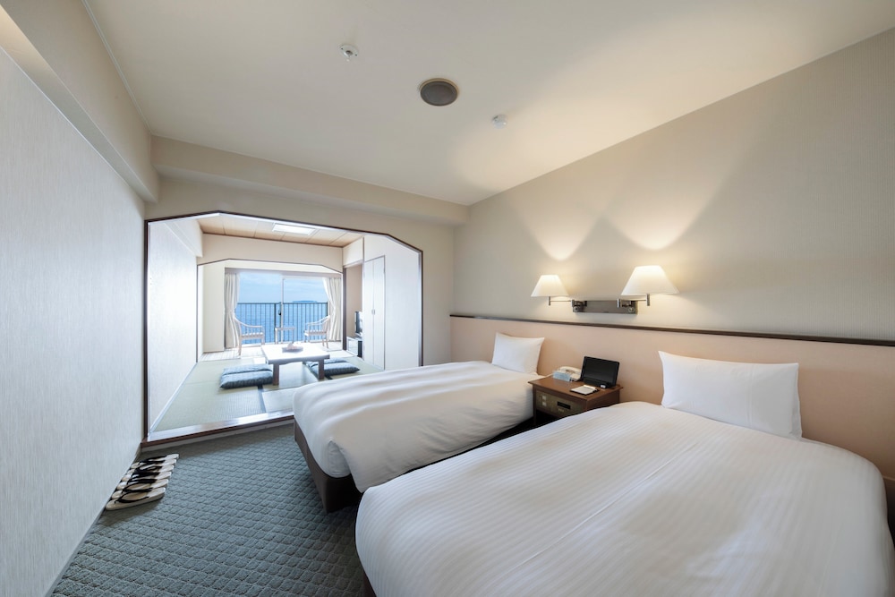 Resorpia Atami 4/47