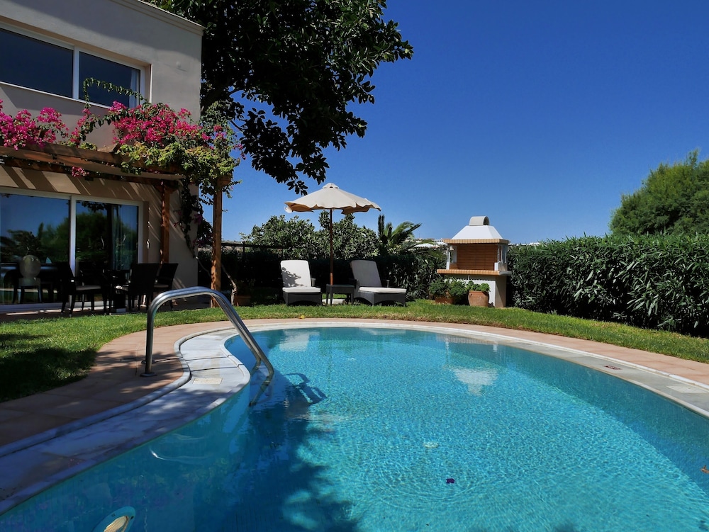 Out of the Blue Resort 48/50