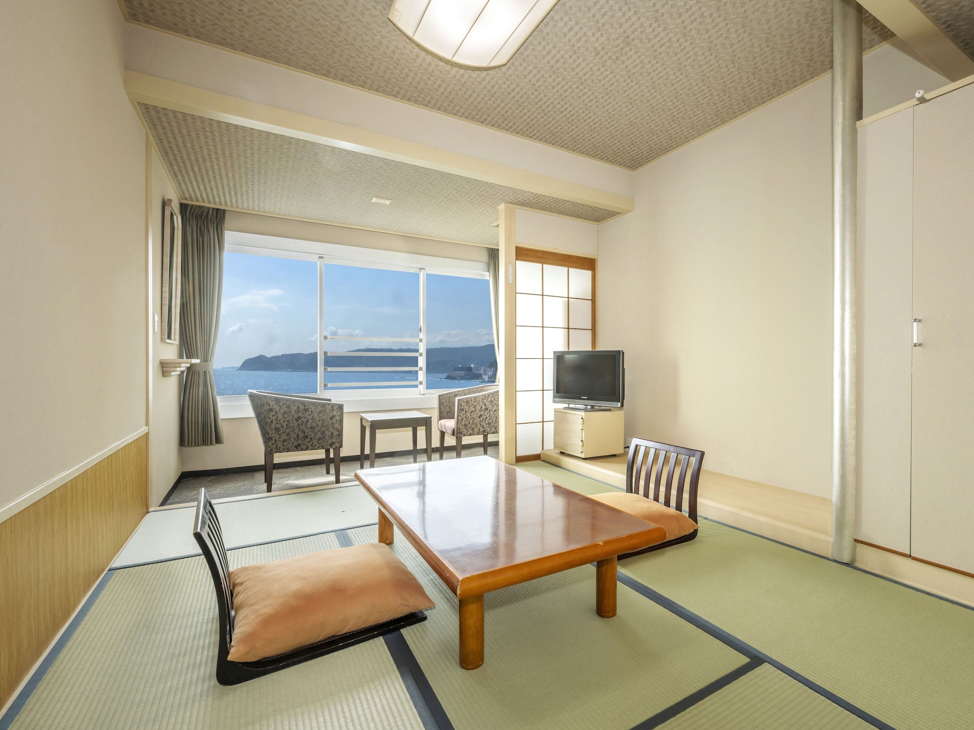 Japanese, Ocean, 2 Futon Beds, Tatami