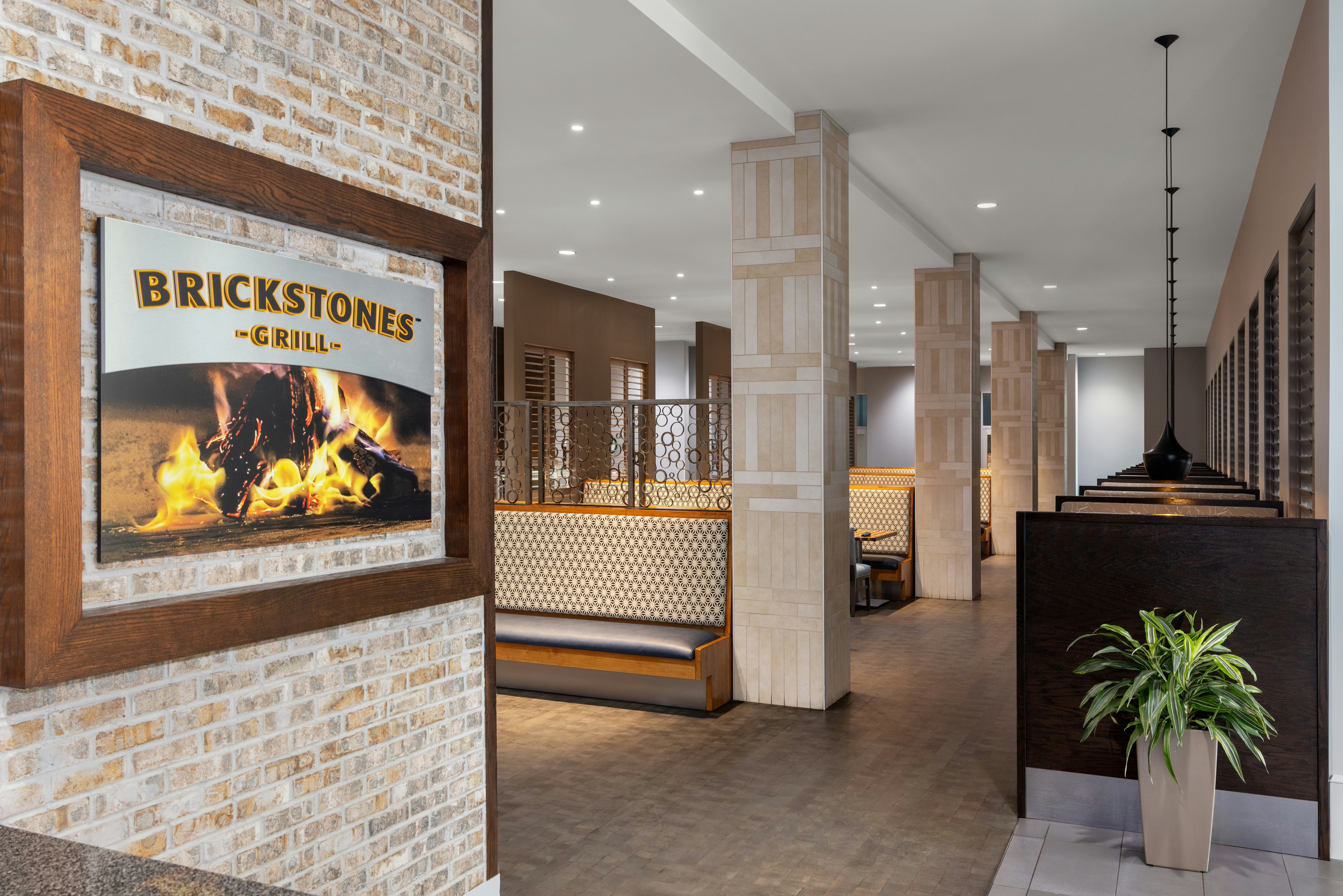Embassy Suites by Hilton Charlotte Ayrsley 8/53