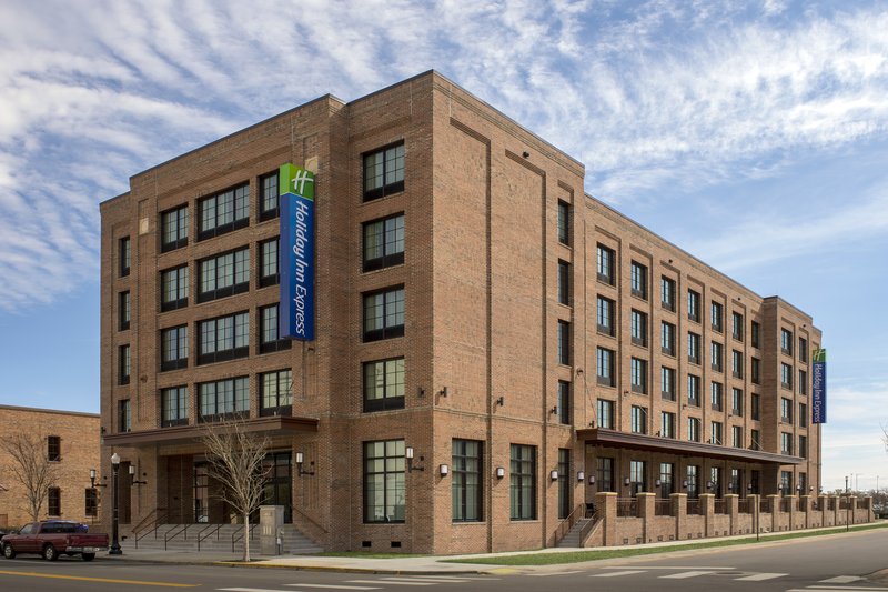 Holiday Inn Express Pensacola Downtown 4/41