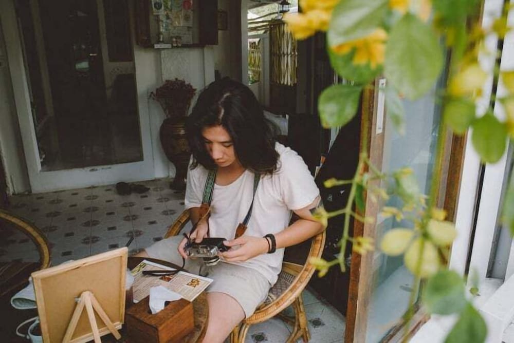 Past Tense Hostel 10/50