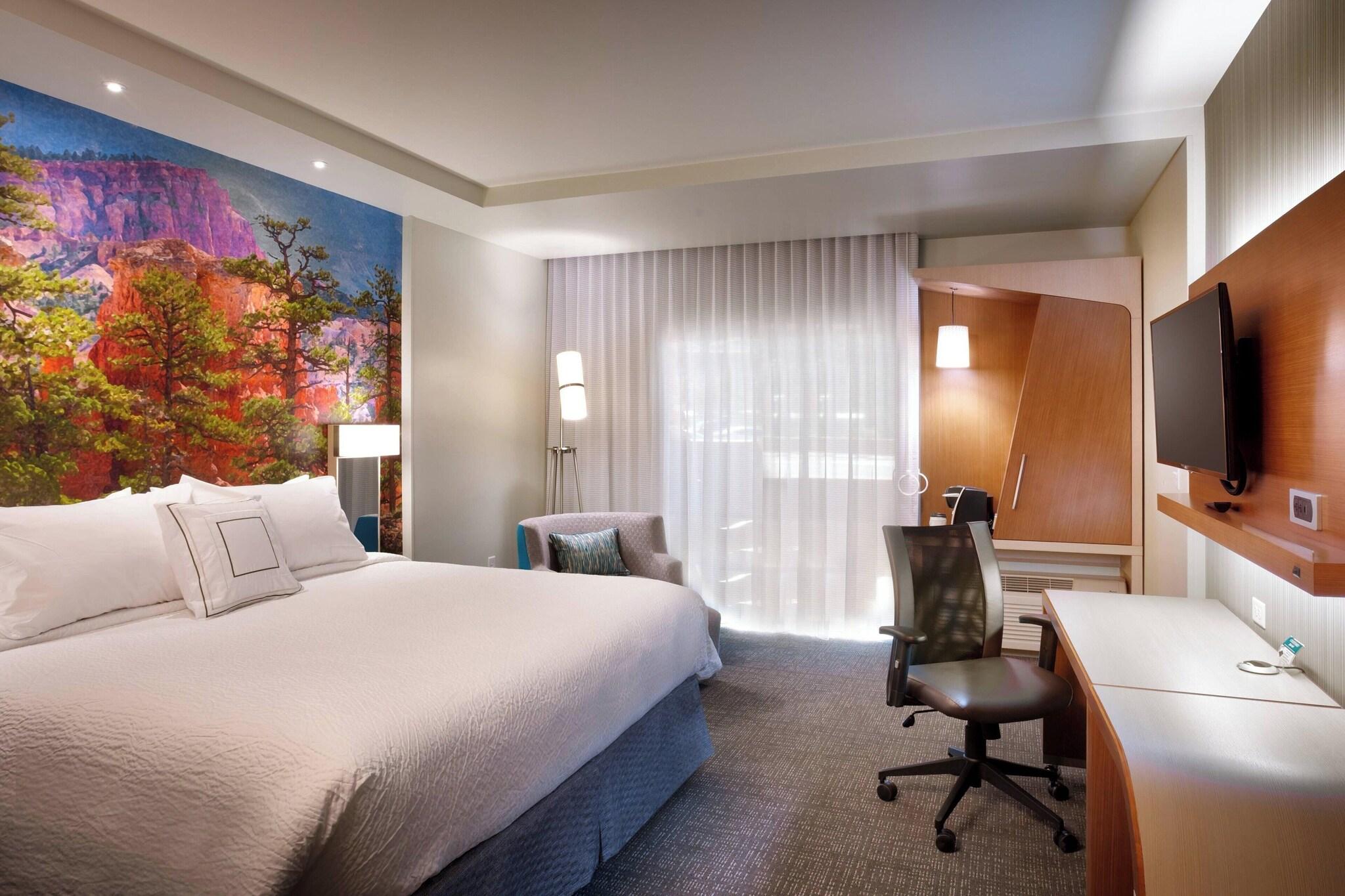 Room, Double Bed, Mountain View