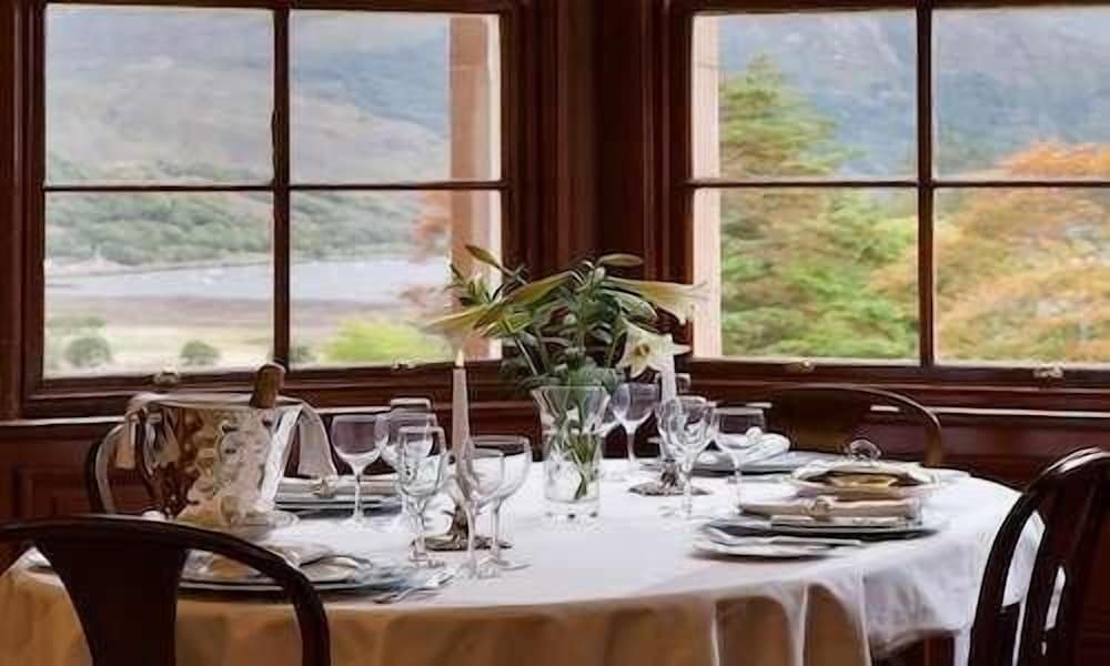 GLENCOE HOUSE 32/50