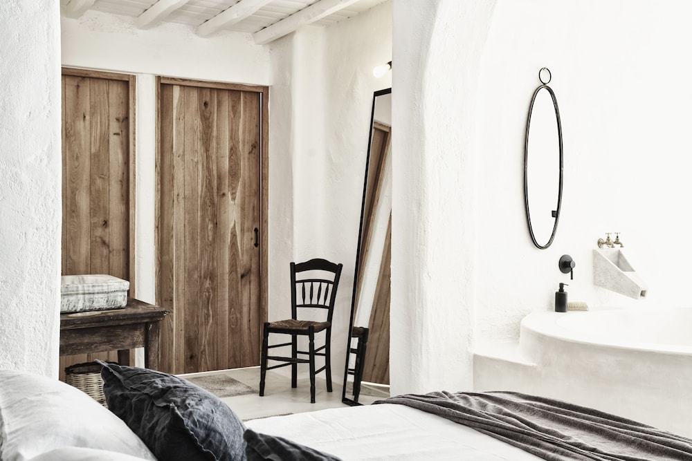 Nomad, Suite, King Bed, Private Pool