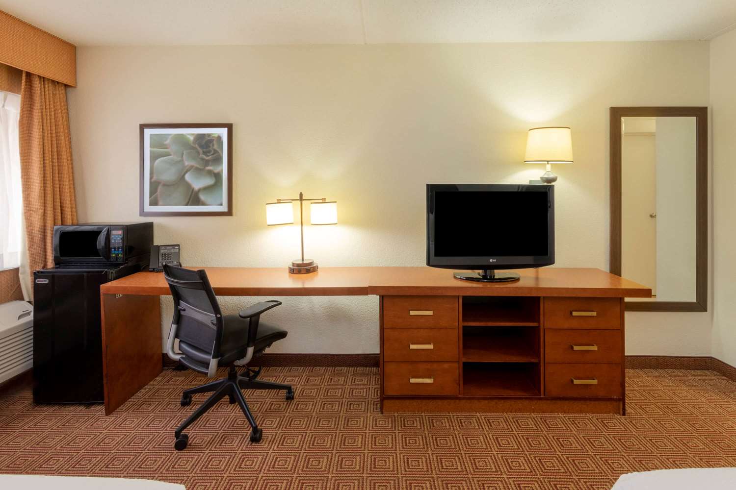 La Quinta Inn by Wyndham Minneapolis Airport Bloomington 43/53