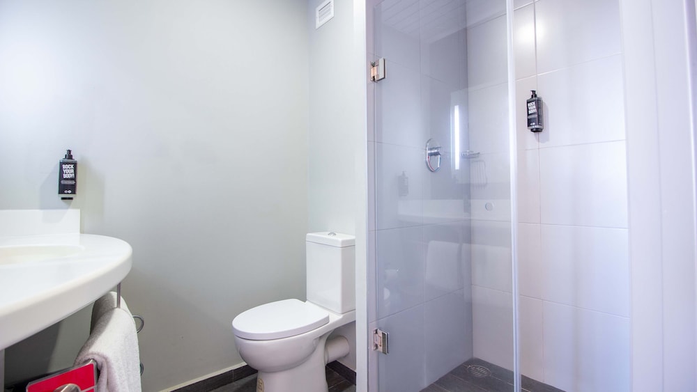 Ibis Mazatlan Marina 40/44