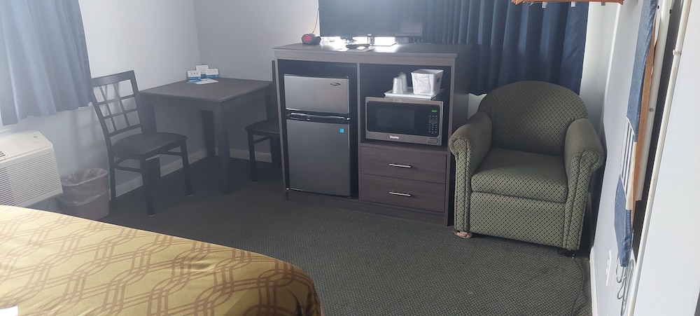 Rodeway Inn Kalkaska MI 14/22