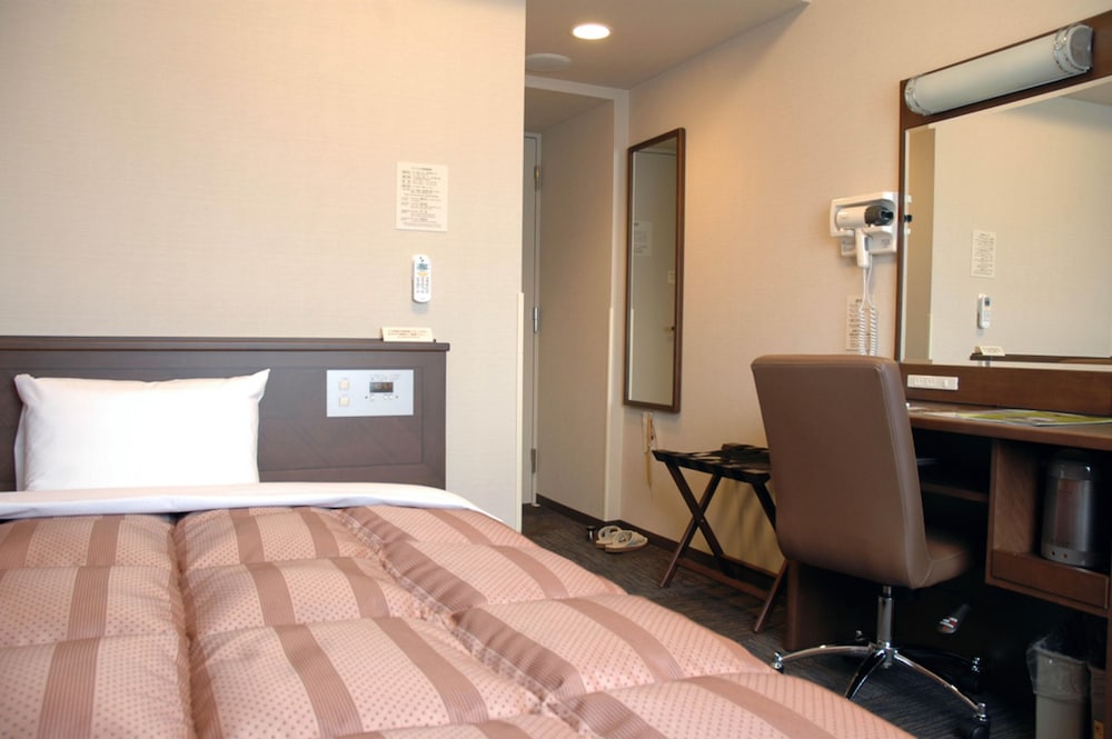 Hotel Route-Inn Ichinoseki Inter 7/53