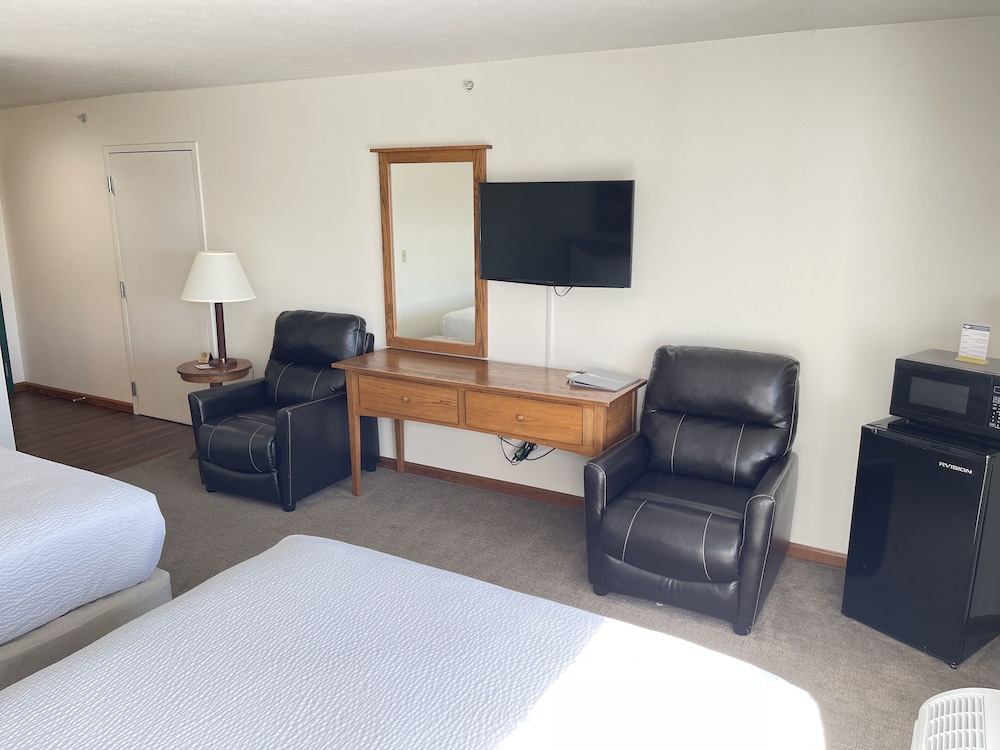 Farmstead Inn & Conference Center 31/47