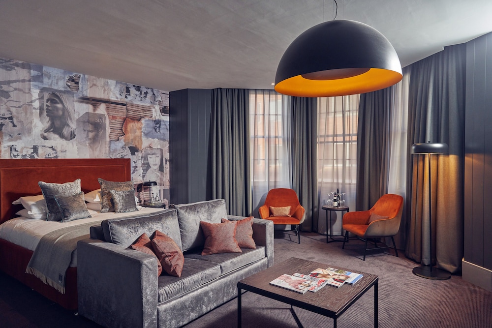 Malmaison Reading 56/81