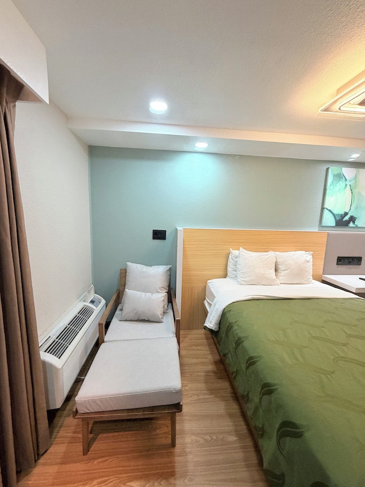 Superior, 2 Queen Beds, Pet Friendly