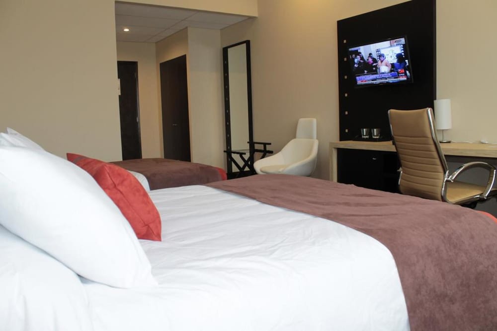 EcoHotel 3/24