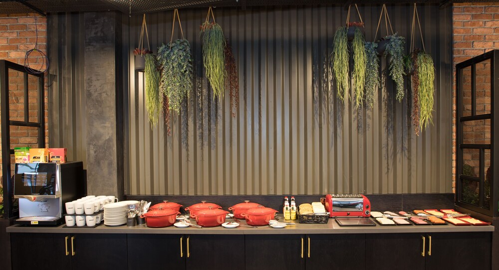 Radisson Red London Greenwich The O2 23/56