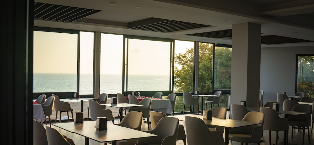 Adora Calma Beach Hotel - Adults Only 39/50