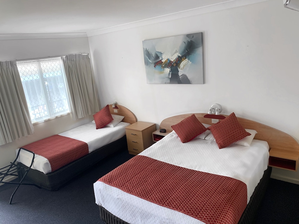 Boulevard Lodge 24/60