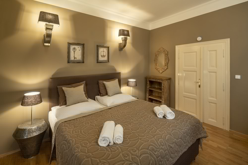 Old Town Aparthotel Michalska 16/75