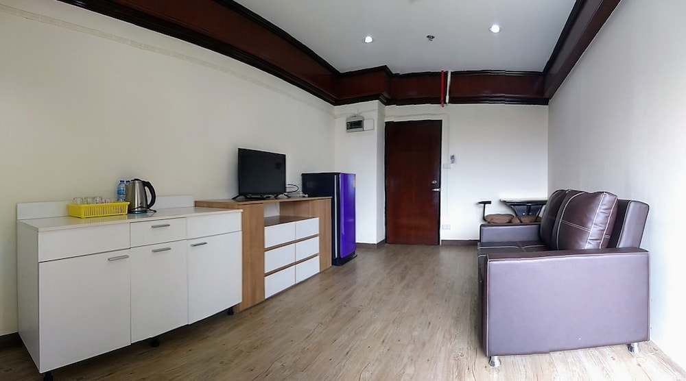 KOMOL RESIDENCE BANGKOK 45/65