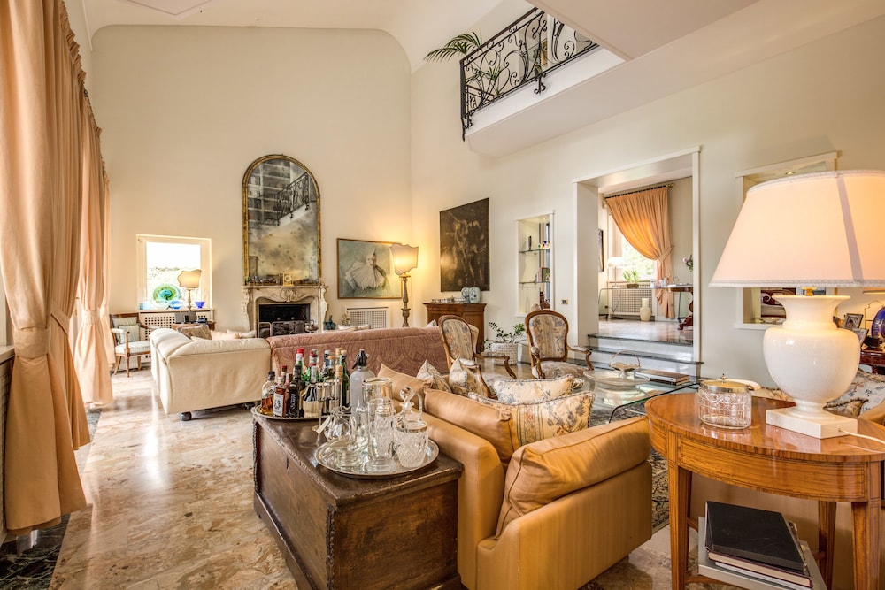 La Gaura Guest House 14/47
