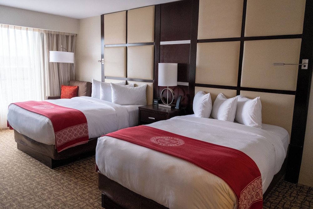 Urban, 2 Double Beds